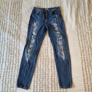 Mudd | Distressed Skinny Jean